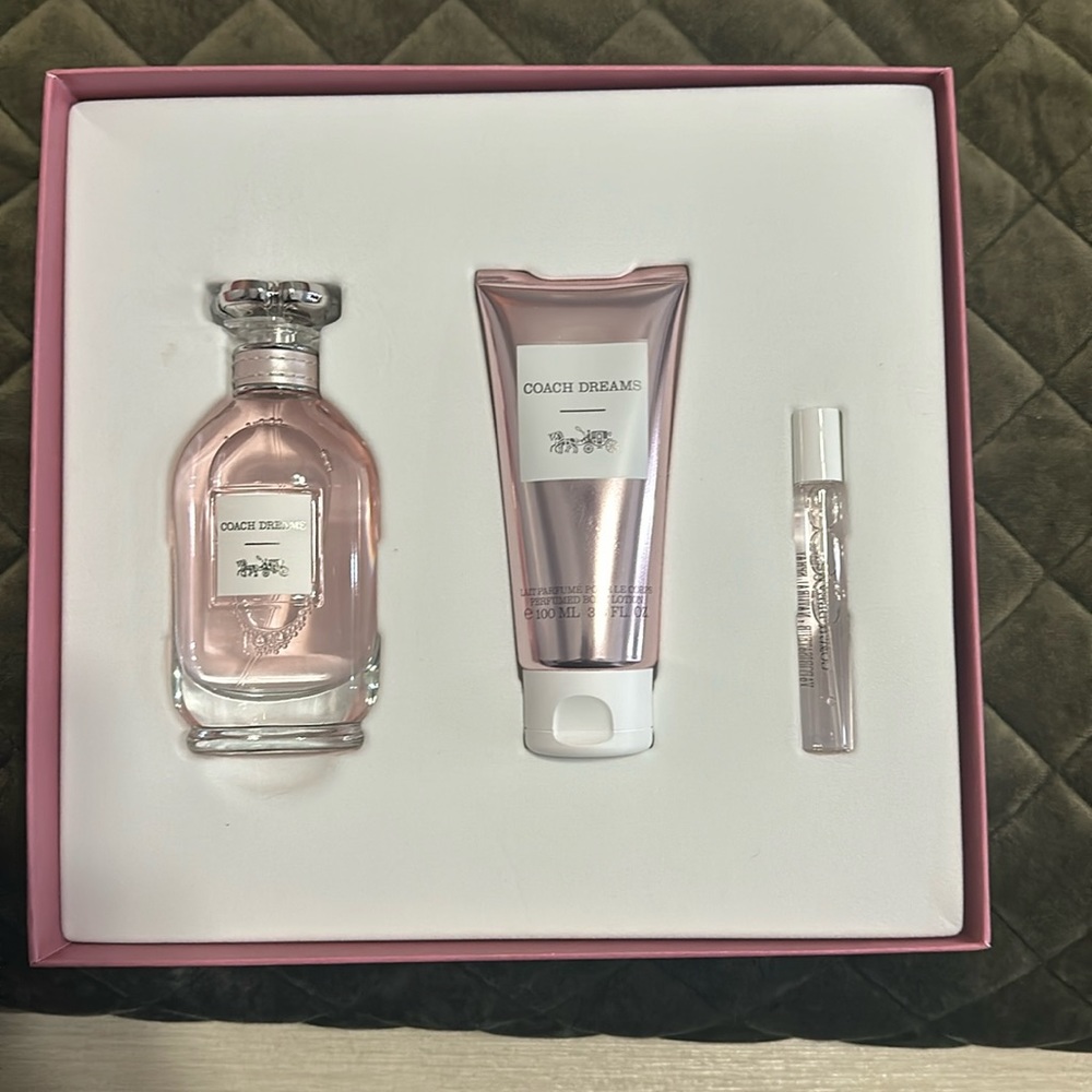 Coach Dreams Perfume